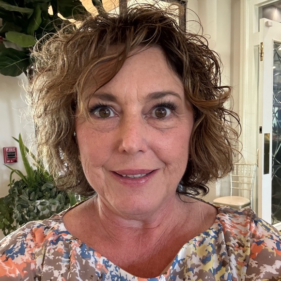 Meet your Posher, Sydney - Picture 2 of 2